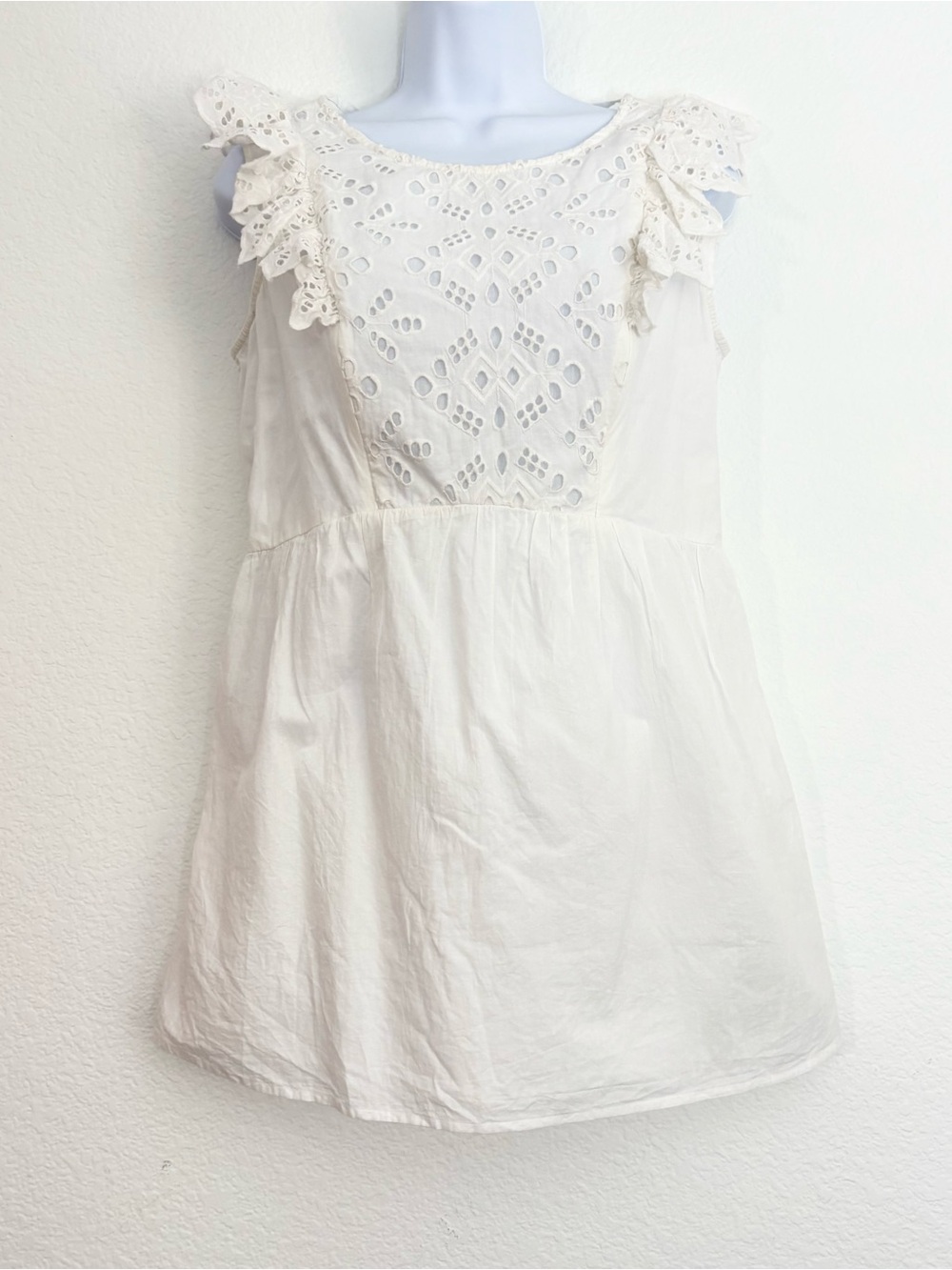 Seraphine Maternity Eyelet‎ Cotton Top Sz 4